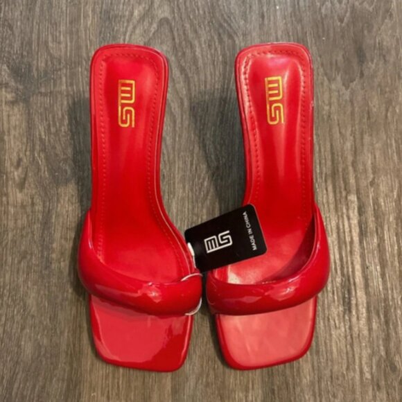 Trendy Red Mules/Kitten Heels - Picture 1 of 2